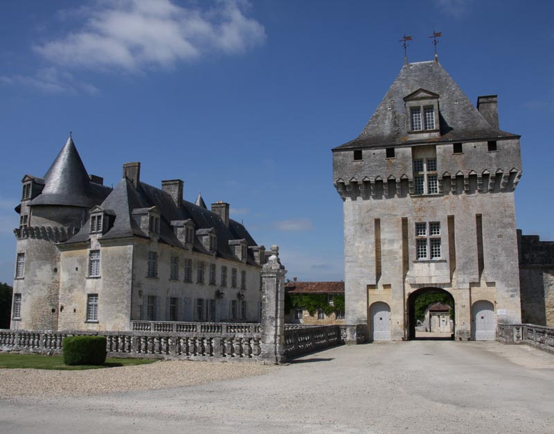 Château de la Roche-Courbon